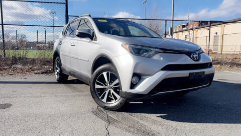 2018 Toyota RAV4 for sale at Maxima Auto Sales Corp in Malden MA