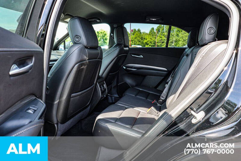 2025 Cadillac XT4 Premium Luxury