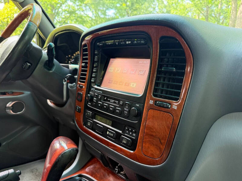 2002 Lexus LX 470