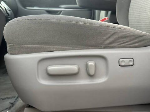 2007 Toyota Sienna LE 7-Passenger