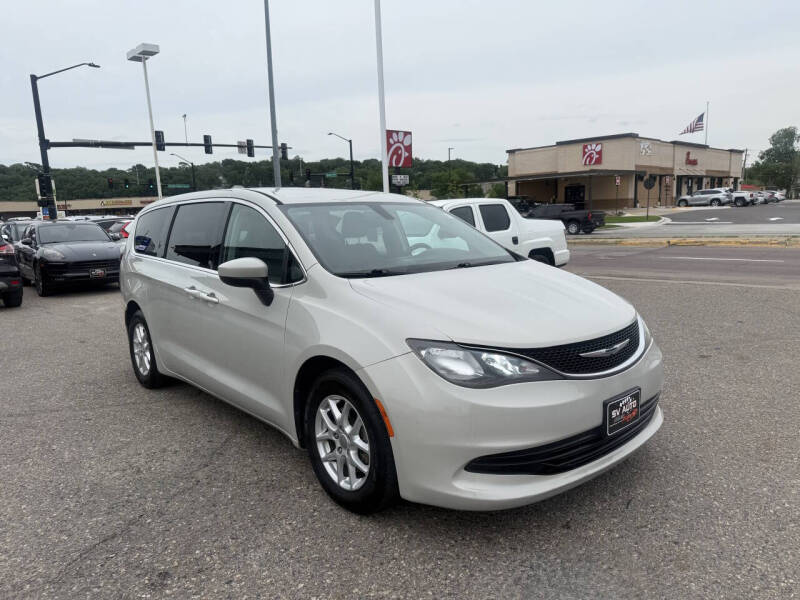 2017 Chrysler Pacifica LX