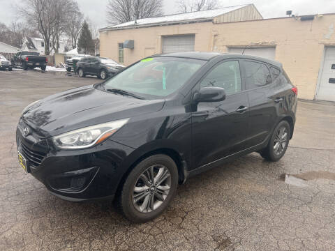 2015 Hyundai Tucson for sale at PAPERLAND MOTORS in Green Bay WI