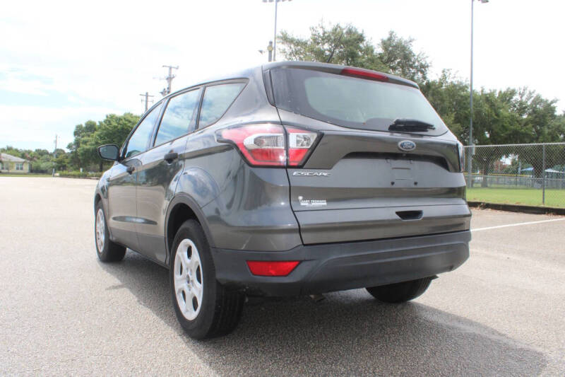 2017 Ford Escape S