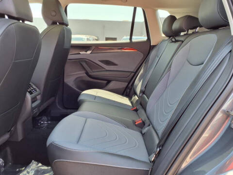 2025 Volkswagen Tiguan SE 4Motion