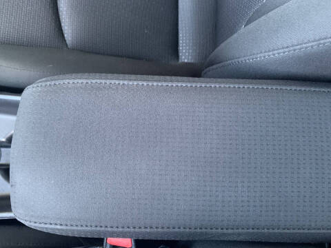 2020 Toyota Prius LE