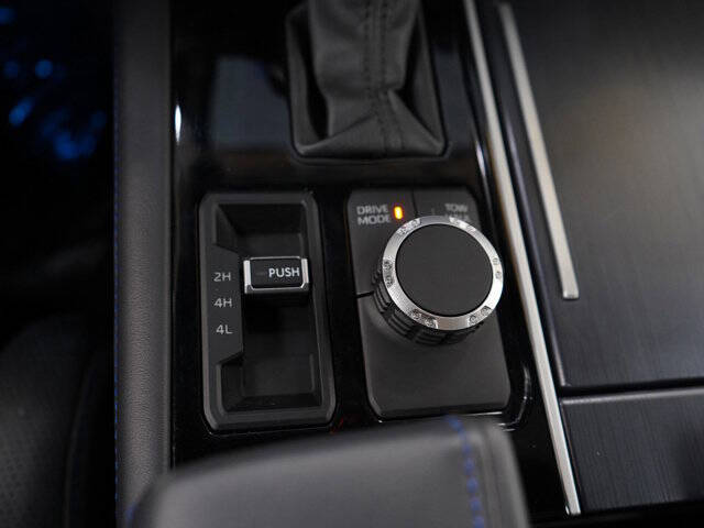 2024 Toyota Sequoia Platinum