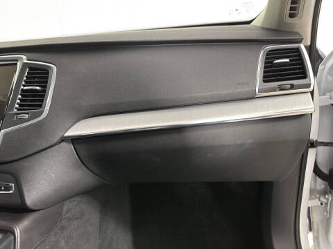 2023 Volvo XC90 B5 Core