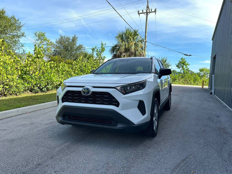 2020 Toyota RAV4 Hybrid LE