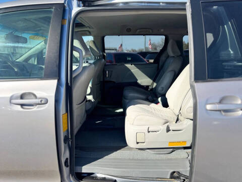 2012 Toyota Sienna