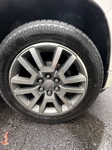 2013 GMC Acadia Denali