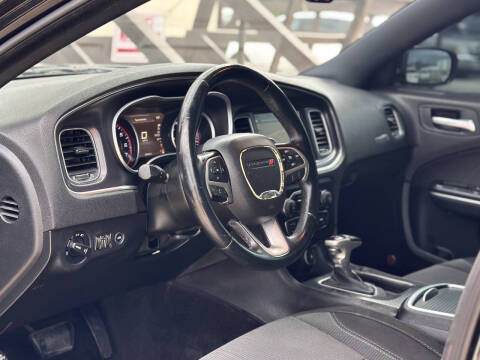 2015 Dodge Charger SXT