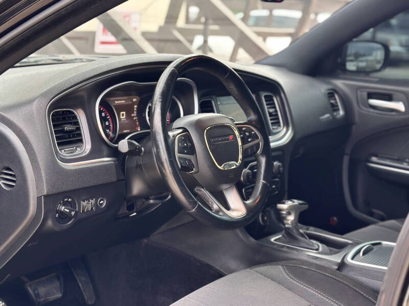 2015 Dodge Charger SXT