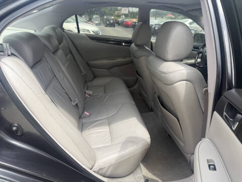 2004 Lexus ES 330