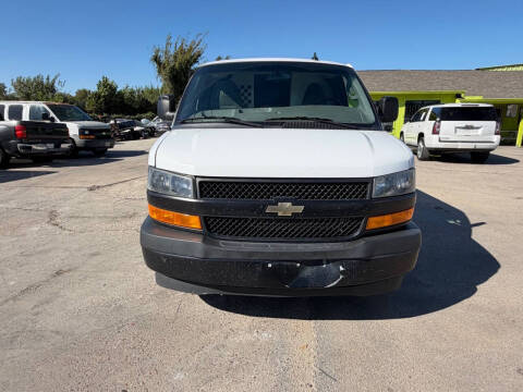 2022 Chevrolet Express 2500