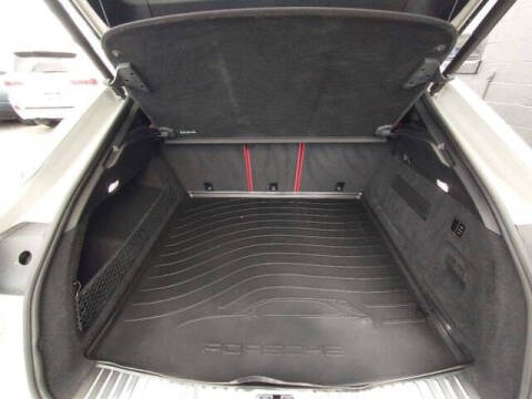 2022 Porsche Cayenne GTS Coupe