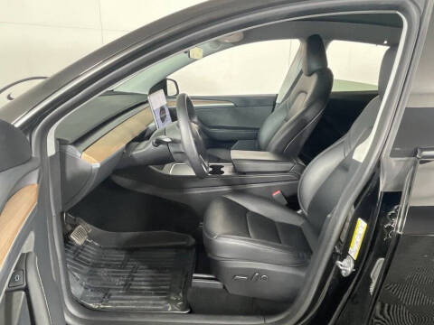 2024 Tesla Model Y Long Range