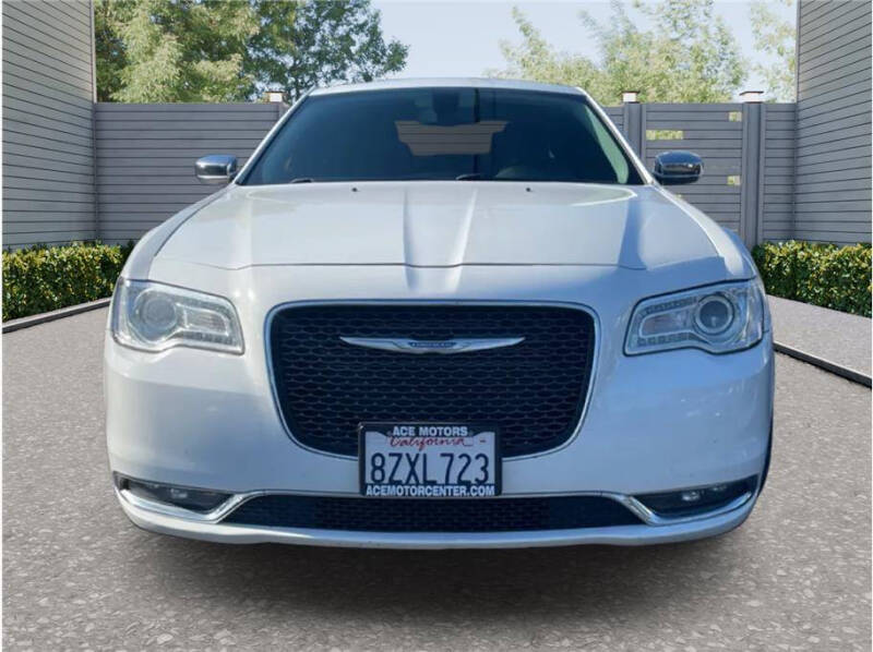 2018 Chrysler 300 Limited