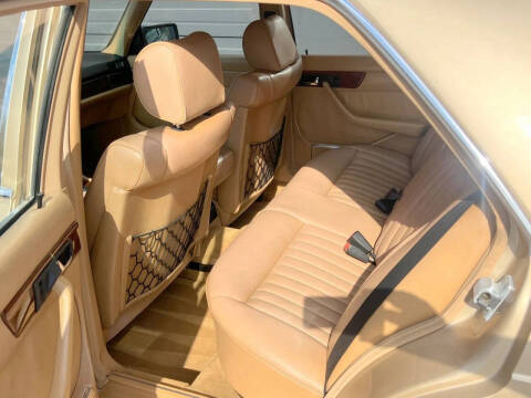 1985 Mercedes-Benz 380-Class 380 SE