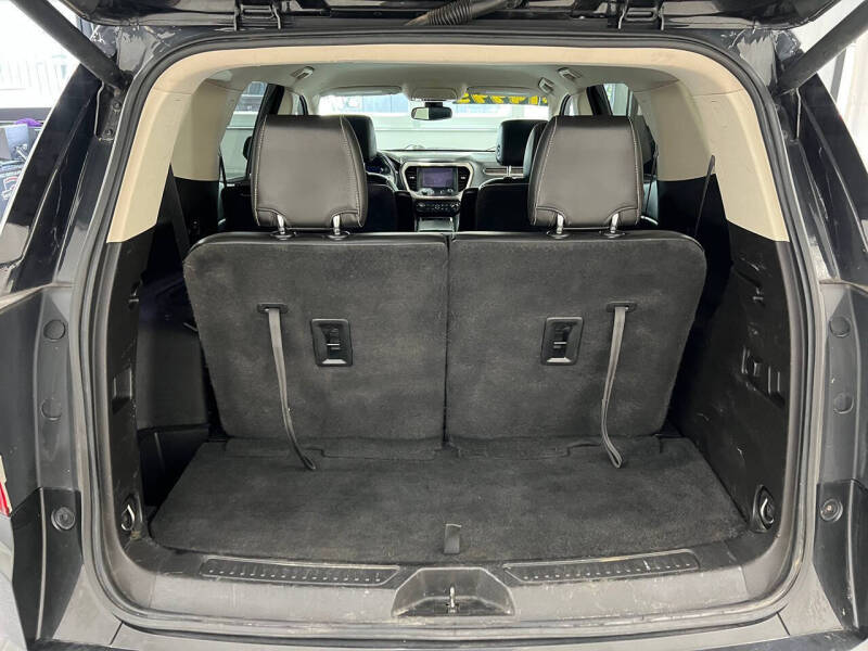 2020 GMC Acadia Denali