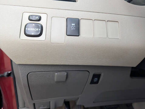2014 Toyota Sienna LE 8-Passenger