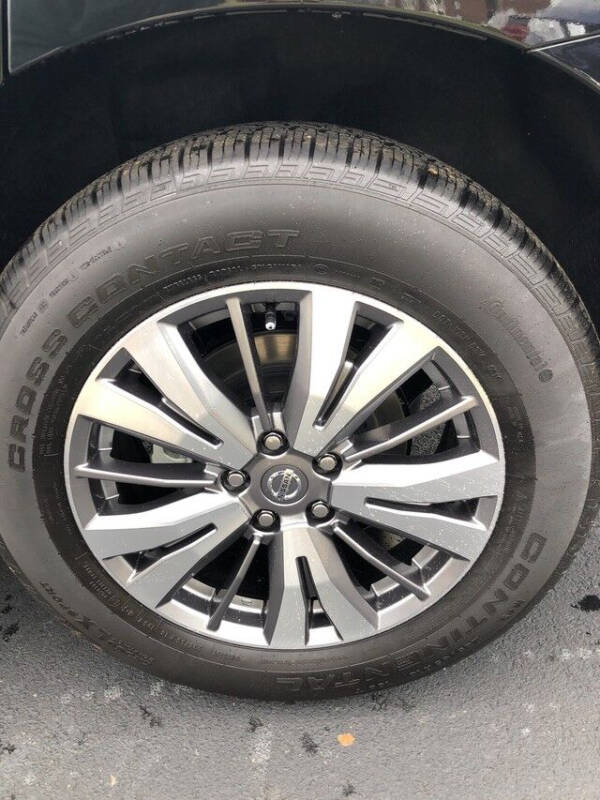 2019 Nissan Pathfinder SL