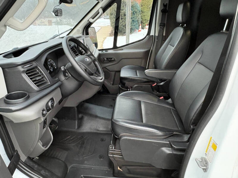 2024 Ford Transit 250