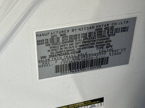 2025 Nissan Kicks SR