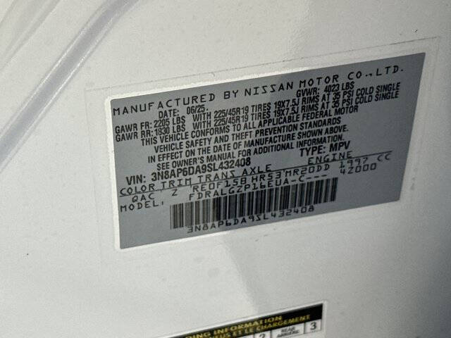 2025 Nissan Kicks SR