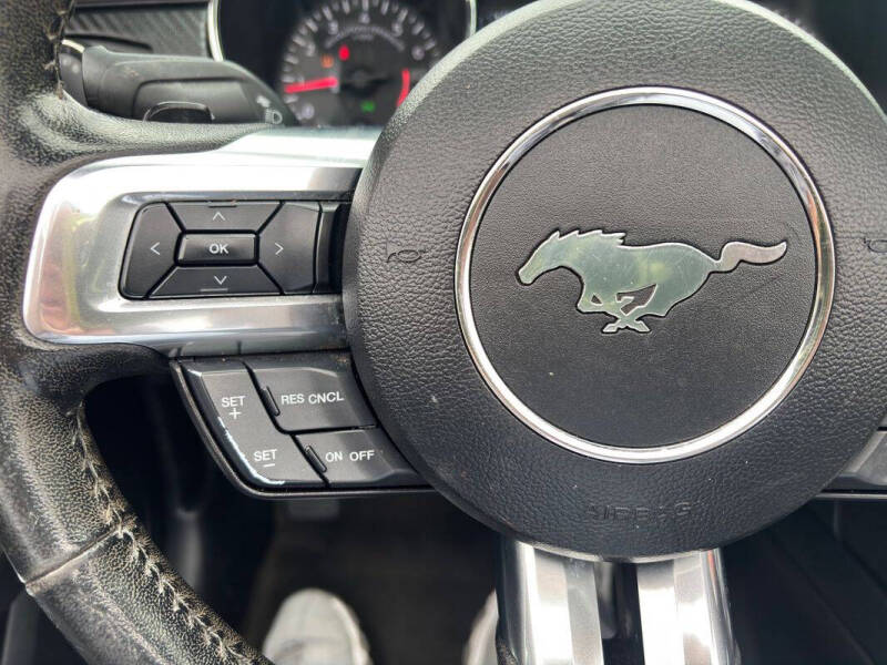 2016 Ford Mustang V6