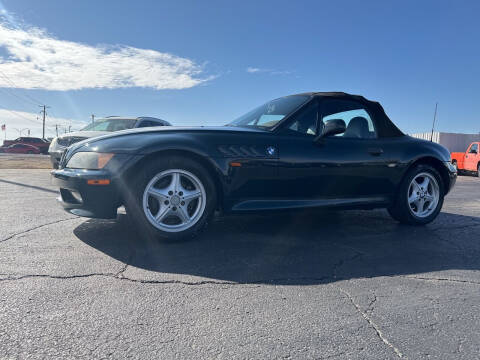 1996 BMW Z3 for sale at AJOULY AUTO SALES in Moore OK