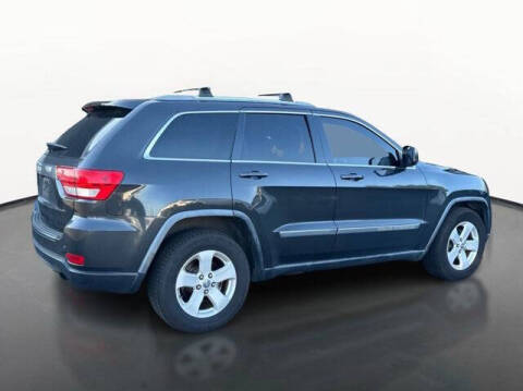 2011 Jeep Grand Cherokee Laredo X