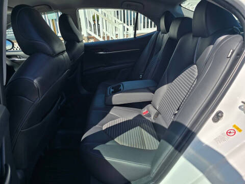 2018 Toyota Camry SE