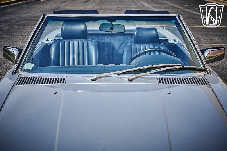 1988 Mercedes-Benz 560-Class 560 SL