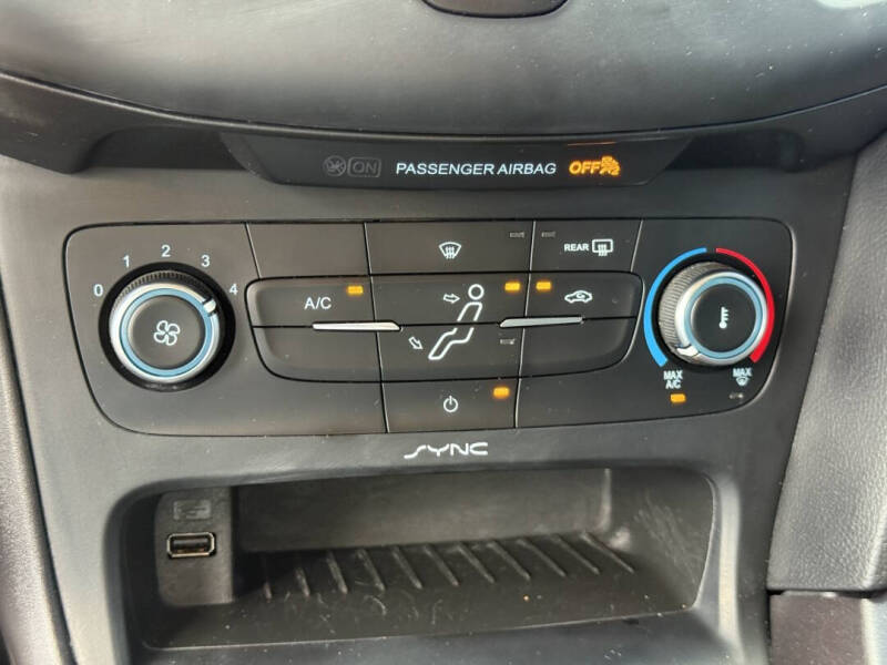 2017 Ford Focus SE