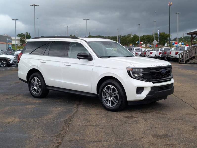 2026 Ford Expedition Active