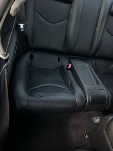 2011 Infiniti G37 Coupe x