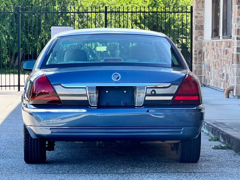 2008 Mercury Grand Marquis GS photo 4