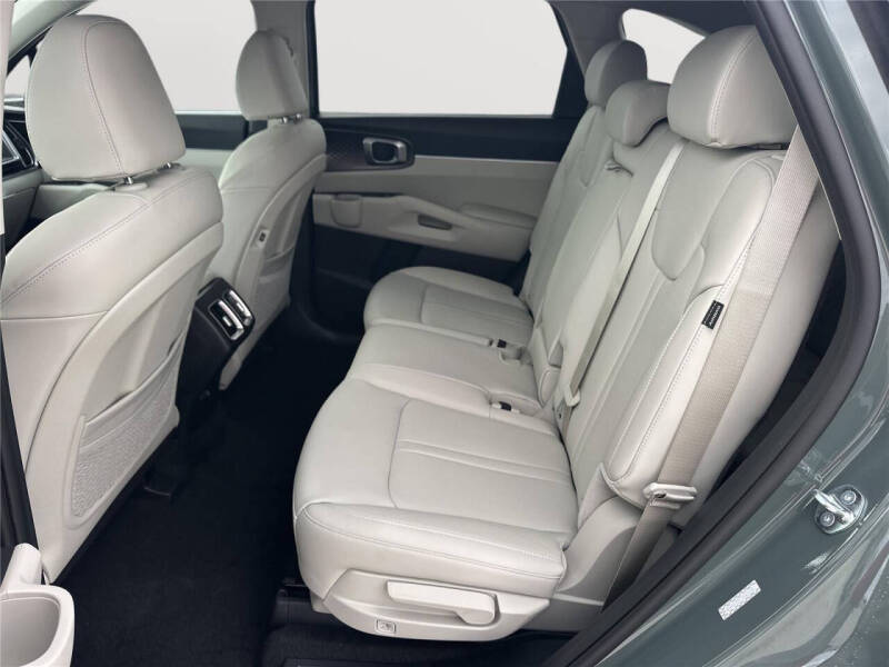 2026 Kia Sorento Hybrid EX