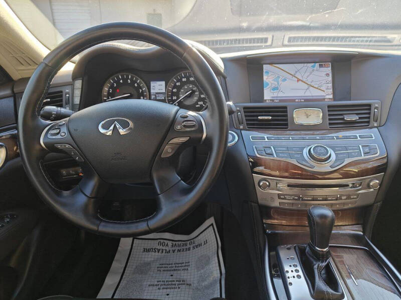 2016 Infiniti Q70L 3.7