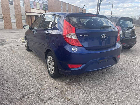 2016 Hyundai Accent SE