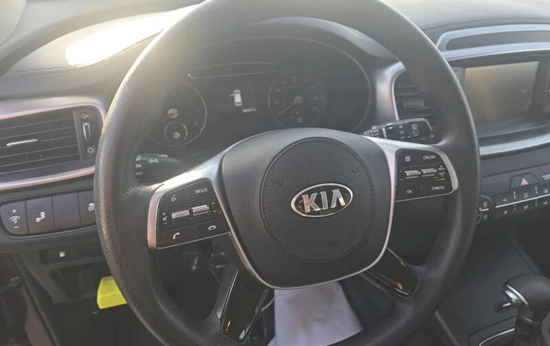 2019 Kia Sorento LX