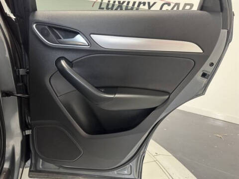 2016 Audi Q3 2.0T quattro Premium Plus