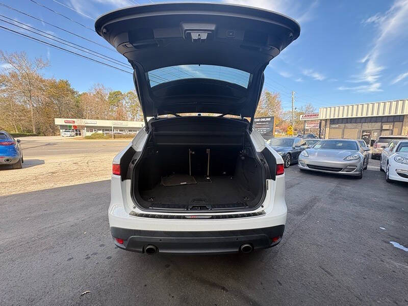 2017 Jaguar F-PACE 35t Prestige