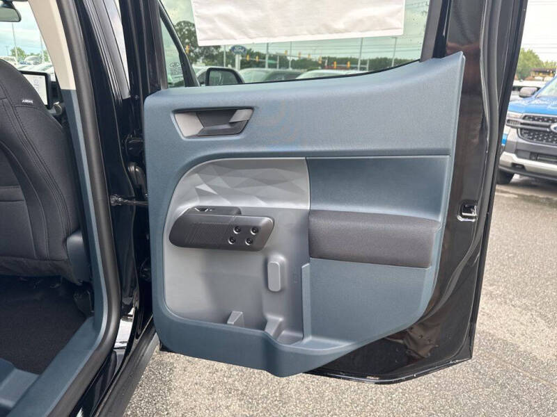 2025 Ford Maverick XL