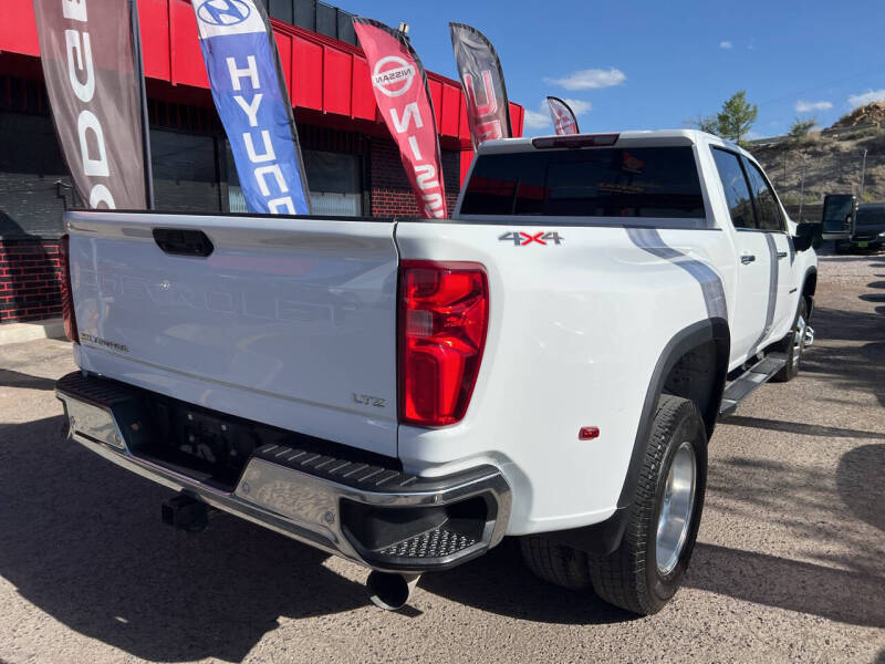 2025 Chevrolet Silverado 3500HD LTZ