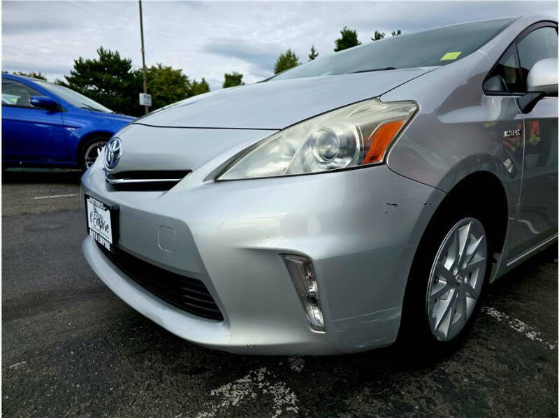 2013 Toyota Prius v