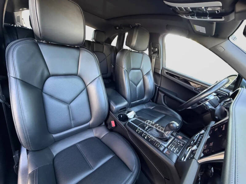 2021 Porsche Macan