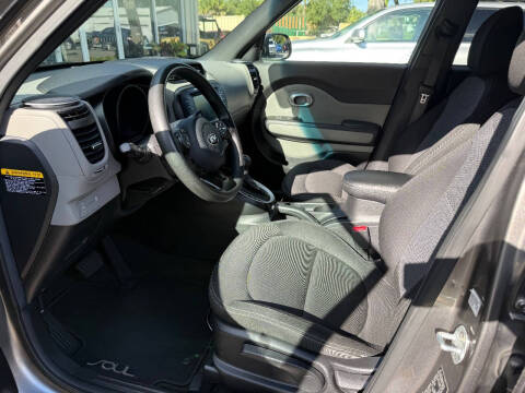2018 Kia Soul +