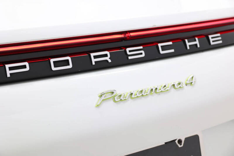 2019 Porsche Panamera 4 E-Hybrid