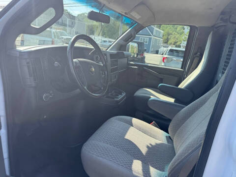 2021 Chevrolet Express 2500